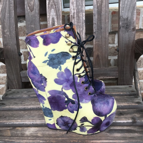 Wedges (Floral, Platform) - Picture 4 of 5